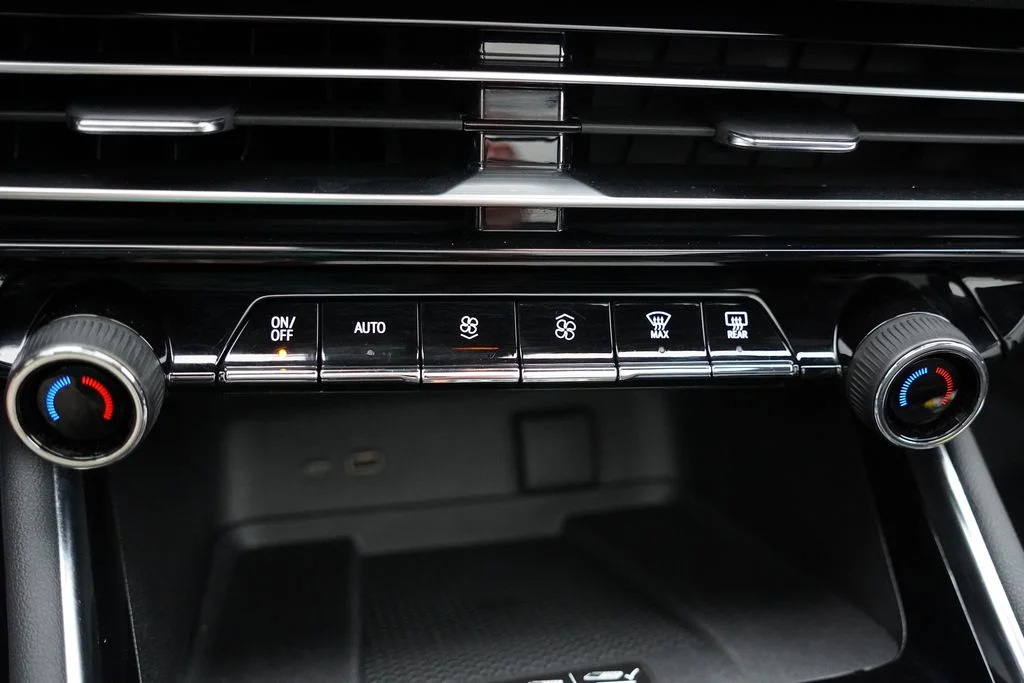 Used 2024 Mosaic Black Metallic Chevrolet RS image 34