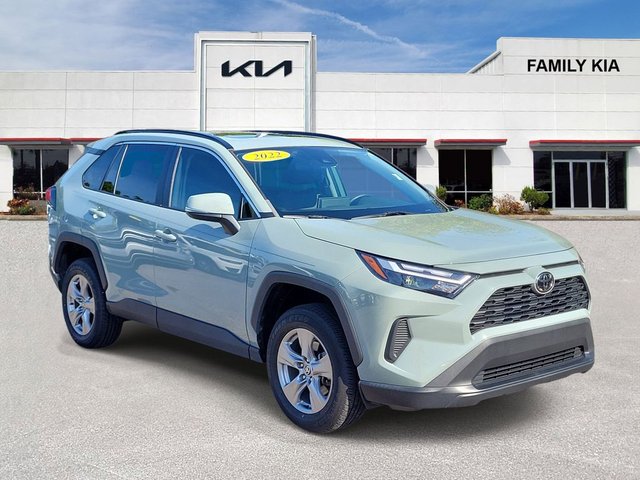 2022 Toyota RAV4 XLE