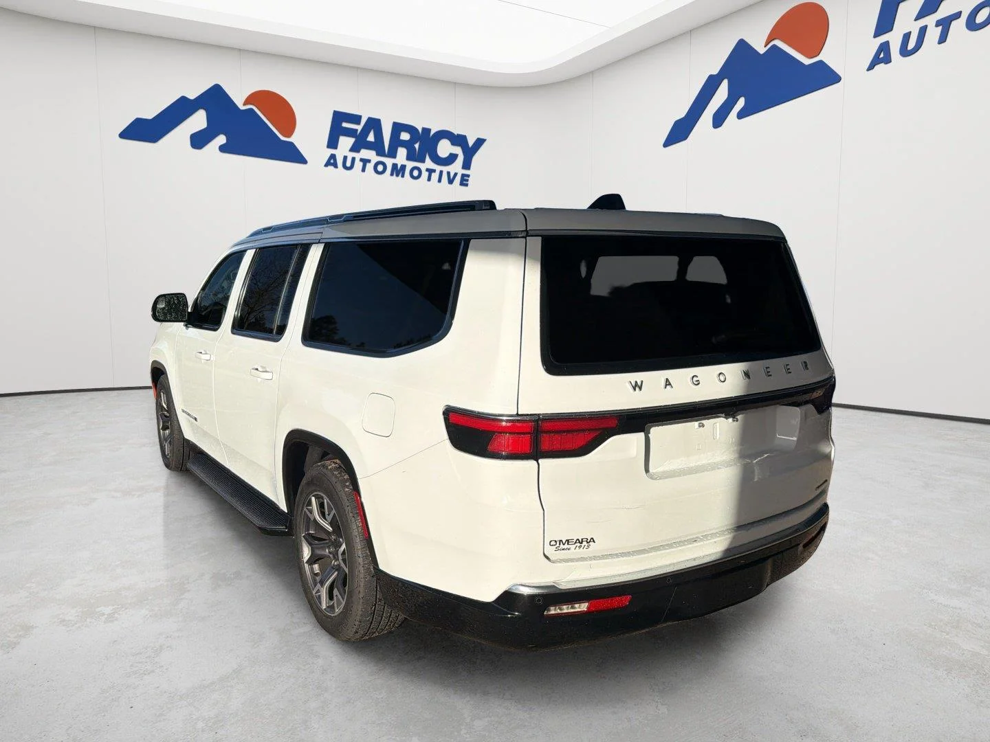 Used 2024 Bright White Clearcoat Jeep Series III image 8