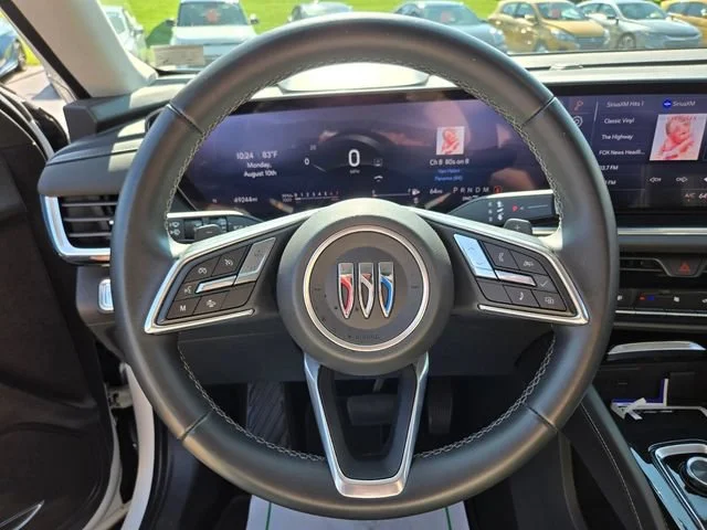 Used 2024 Summit White Buick Preferred image 31