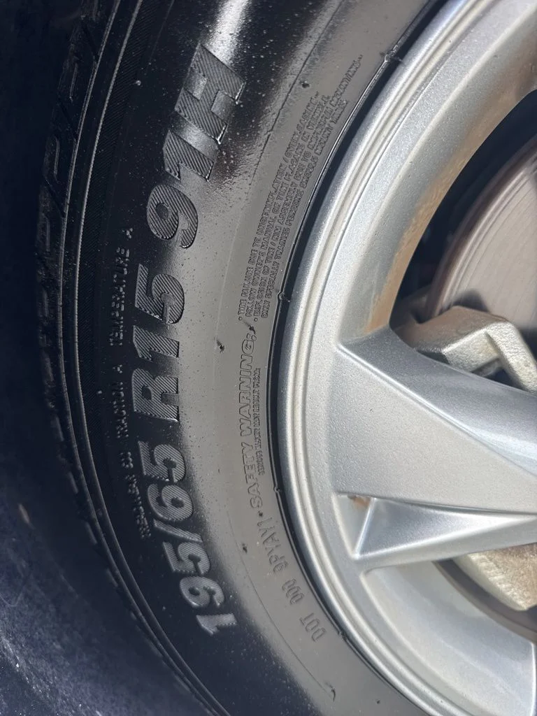 Used 2023 Blue Hyundai SE image 24