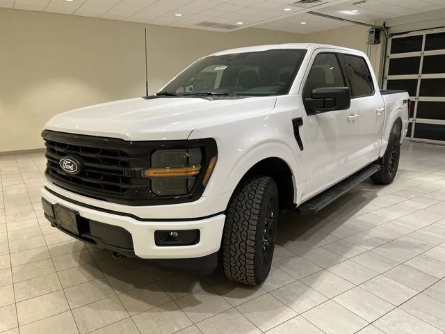 New 2026 White Ford XLT image 1