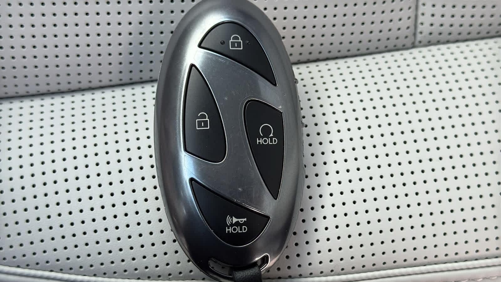 Nuevo Hyundai Calligraphy AWD 2026 en color gris perla Ecotronic, imagen 59.