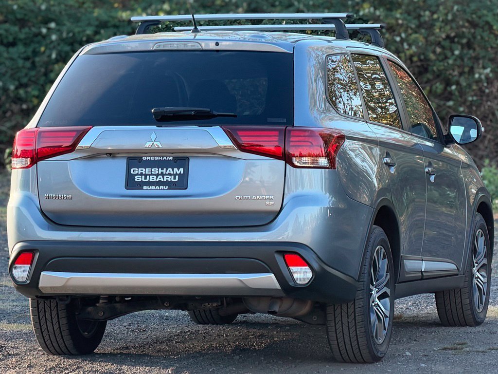 Used 2016 Mercury Gray Metallic Mitsubishi SE image 7