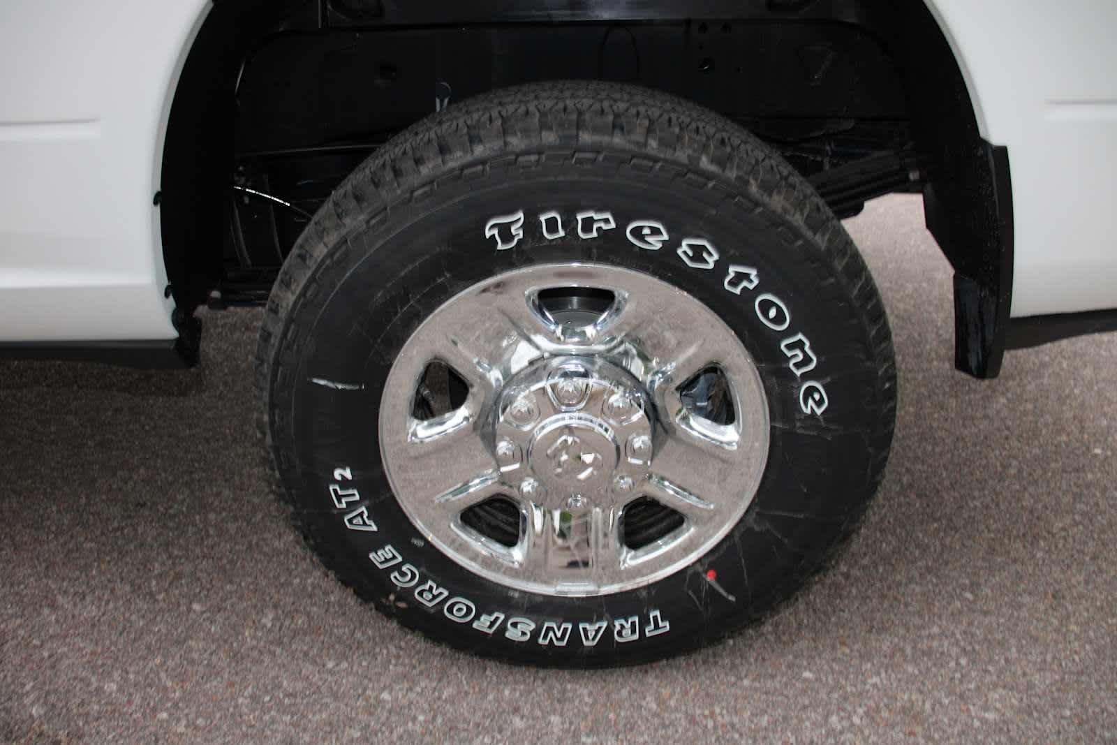 2025 RAM 3500 Tradesman - Photo 11