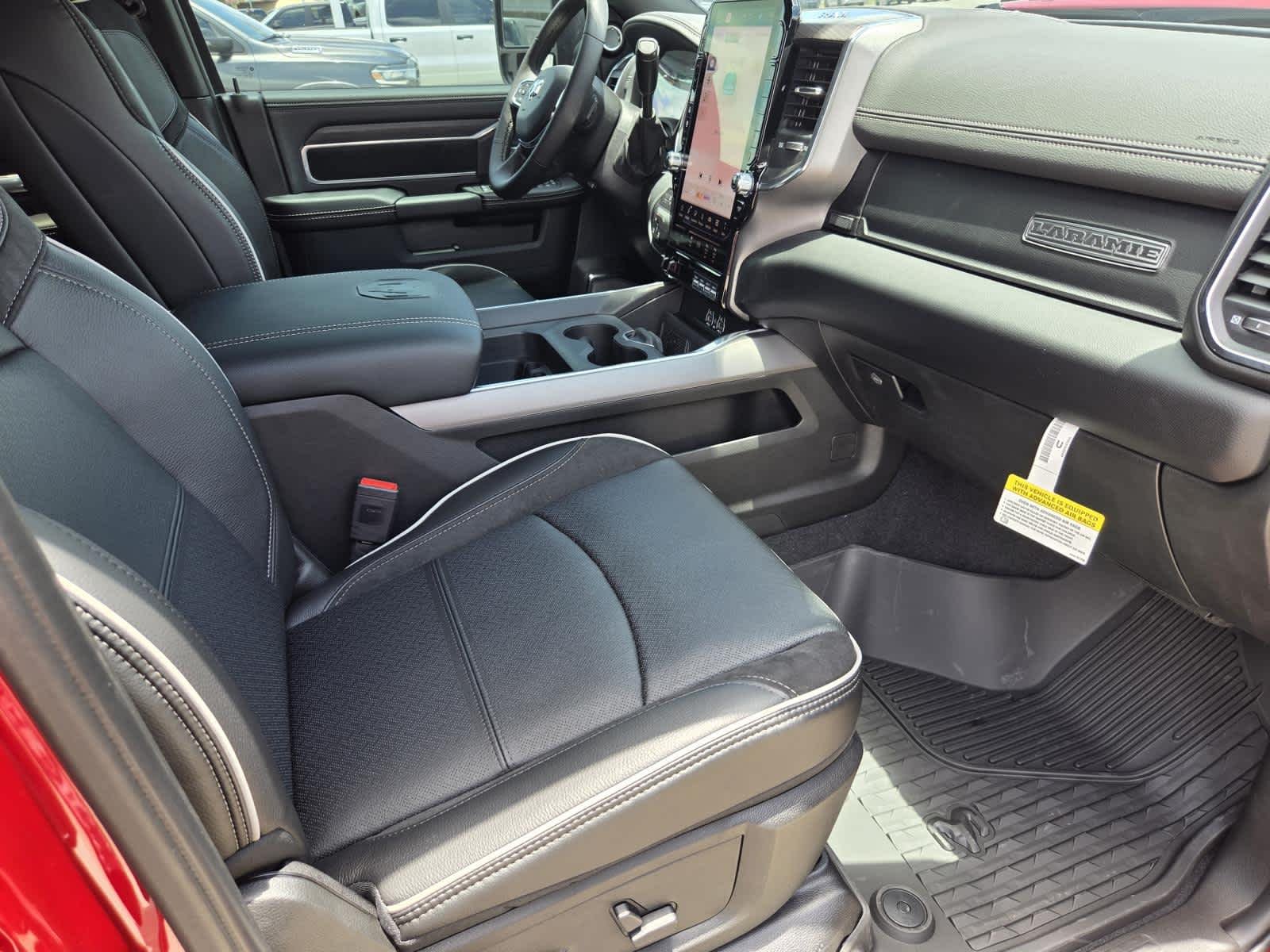 New 2026 Molten Red Pearl-Coat Exterior Paint RAM Laramie image 9