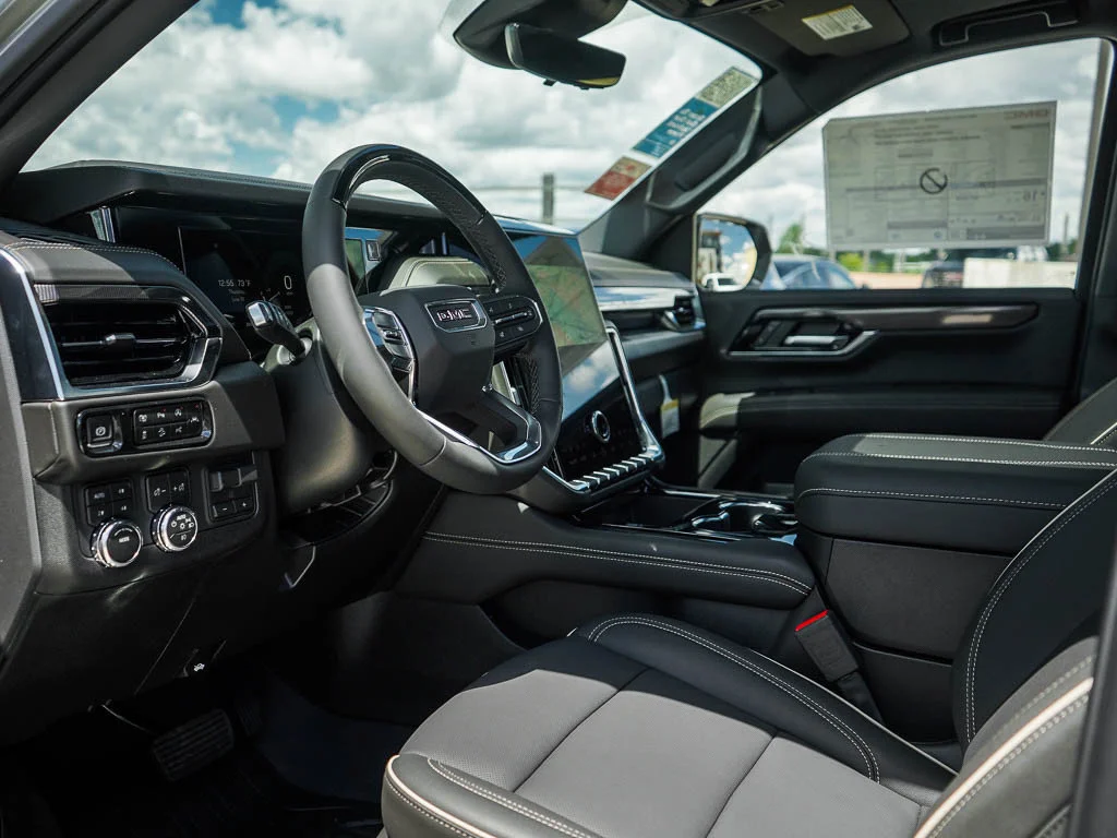 New 2026 Sterling Metallic GMC Elevation image 19