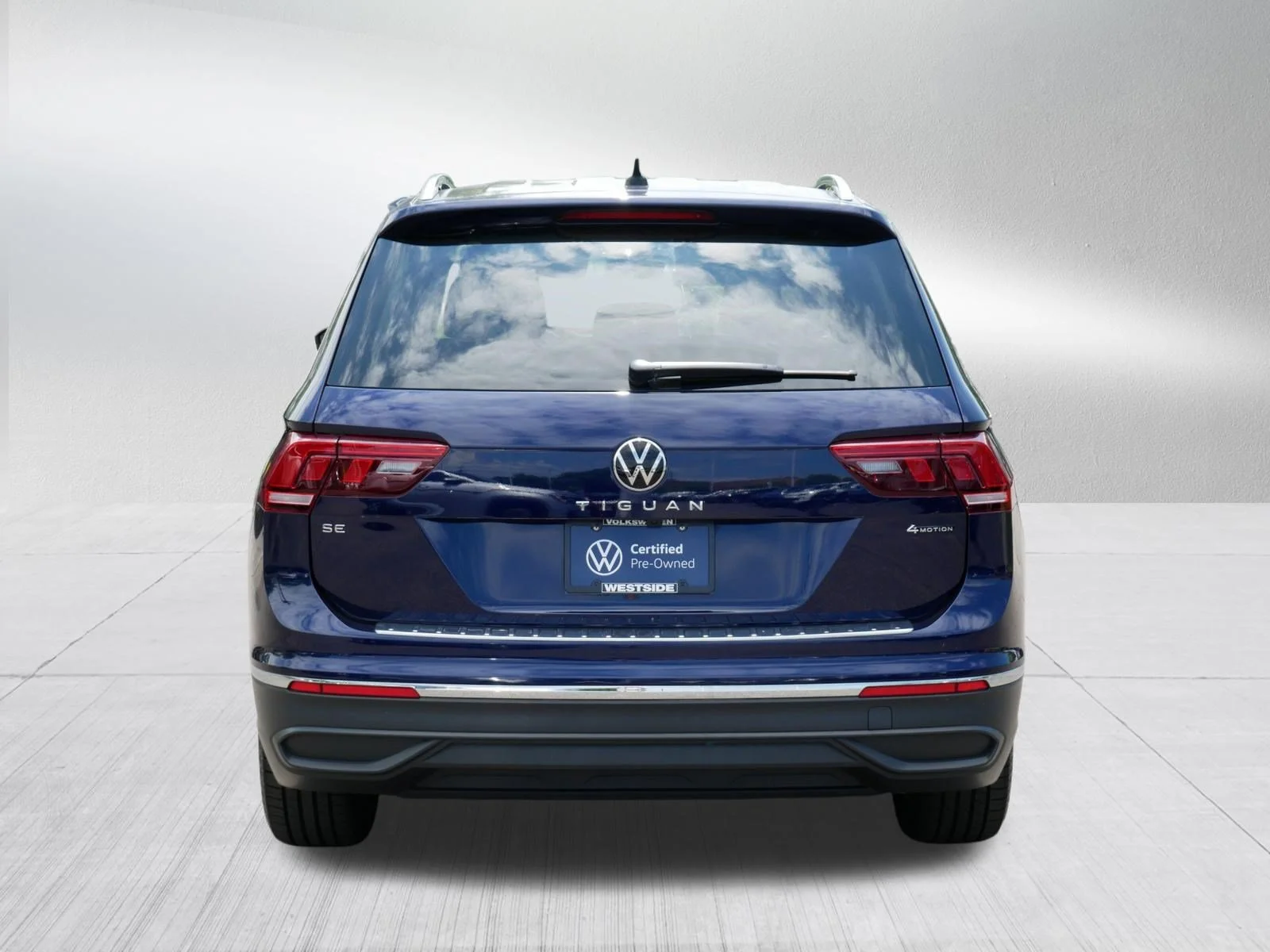 Certified Used 2023 Atlantic Blue Metallic Volkswagen SE image 6