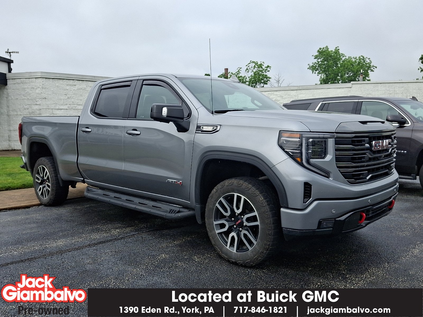 2023 GMC Sierra 4WD Crew Cab Short Box AT4's photo