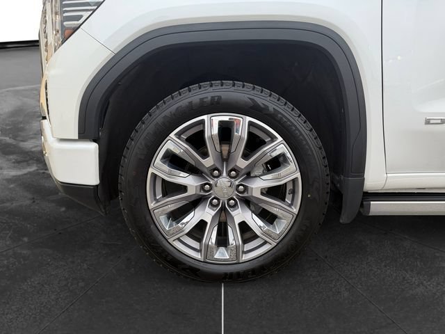 Used 2022 WHITE FROST TRICOAT GMC Denali image 9