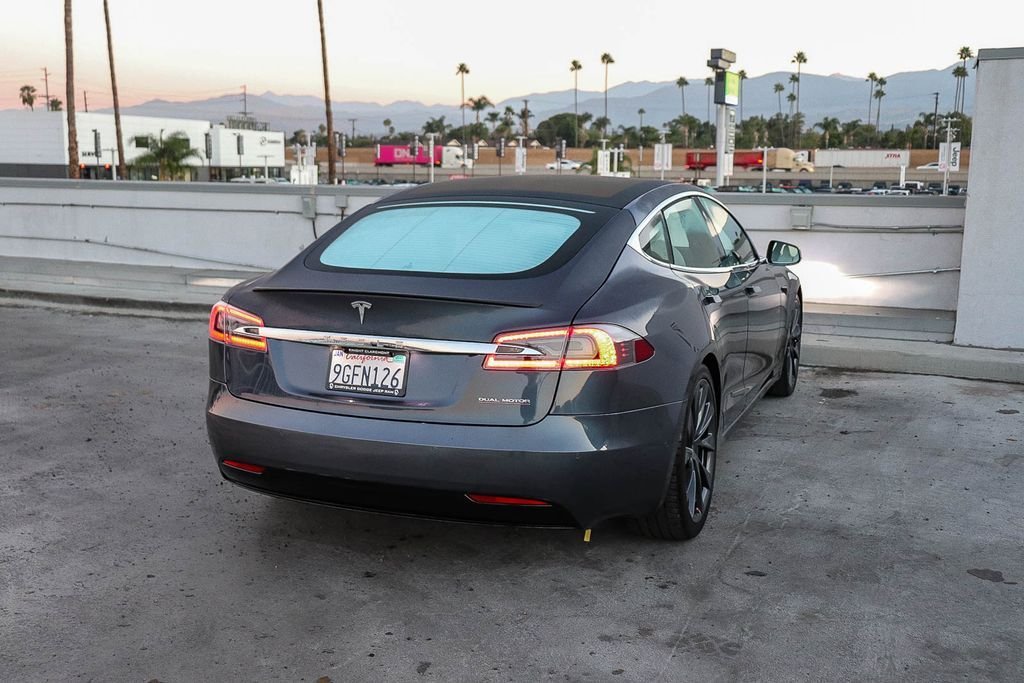 Used 2020 Midnight Silver Metallic Tesla Performance image 9