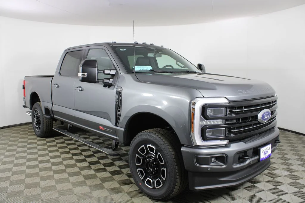 2026 Ford F-350 Platinum 4x4 Crew Cab 6-3/4' Box SRW's photo