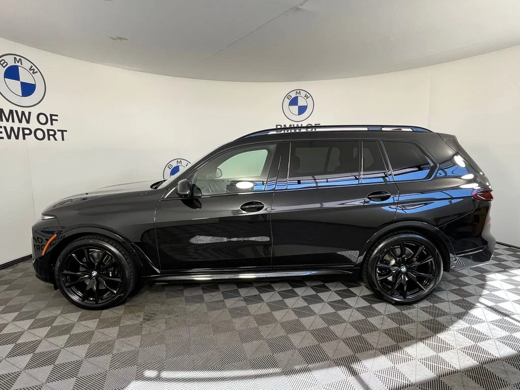 Certified Used 2025 Black Sapphire Metallic BMW xDrive40i image 12