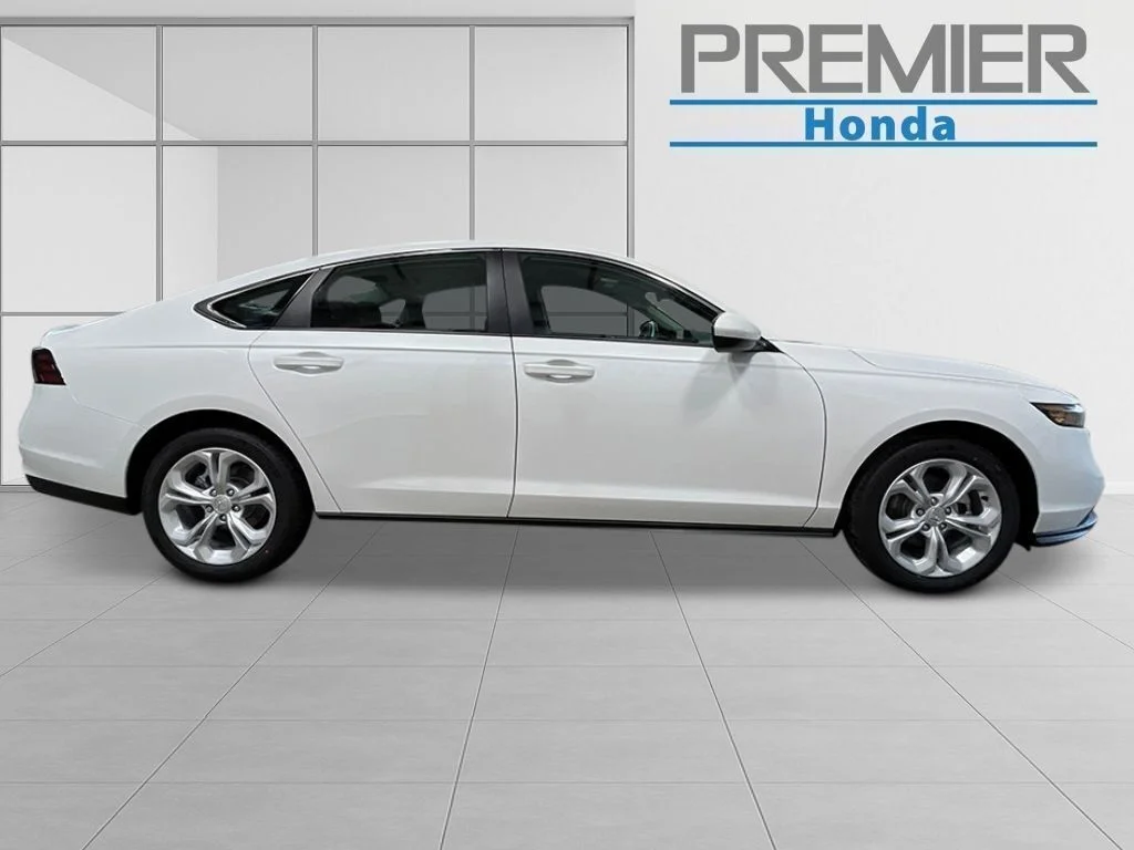 New 2026 Platinum White Honda LX image 7