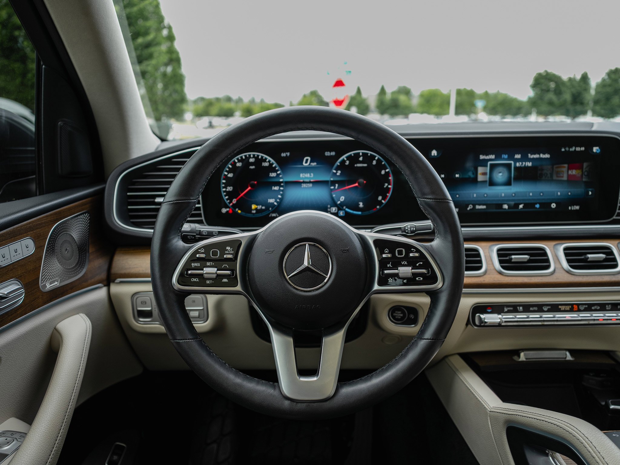 Used 2022 Gray Metallic Mercedes-Benz GLE 350 image 16