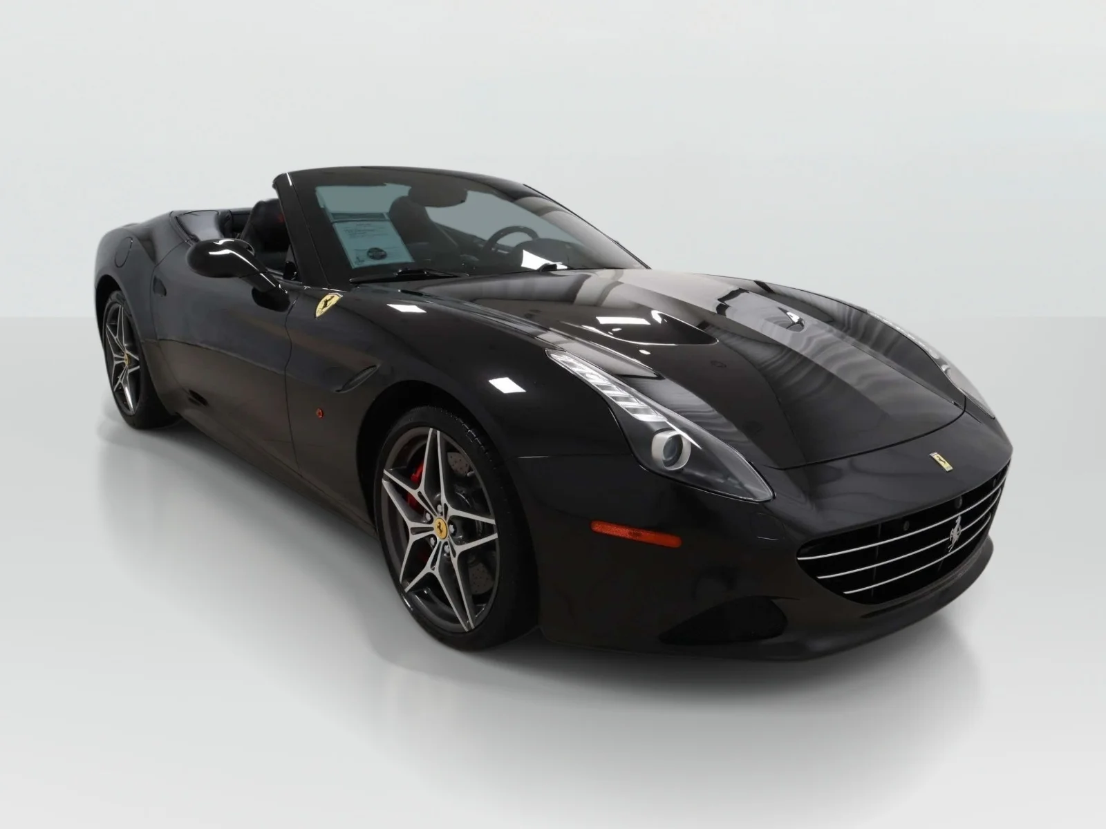 2016 Ferrari California T Base - Photo 46