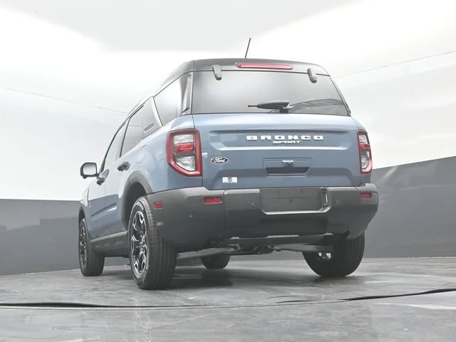 New 2026 Azure Gray Metallic Tri-Coat Ford Outer Banks® image 22