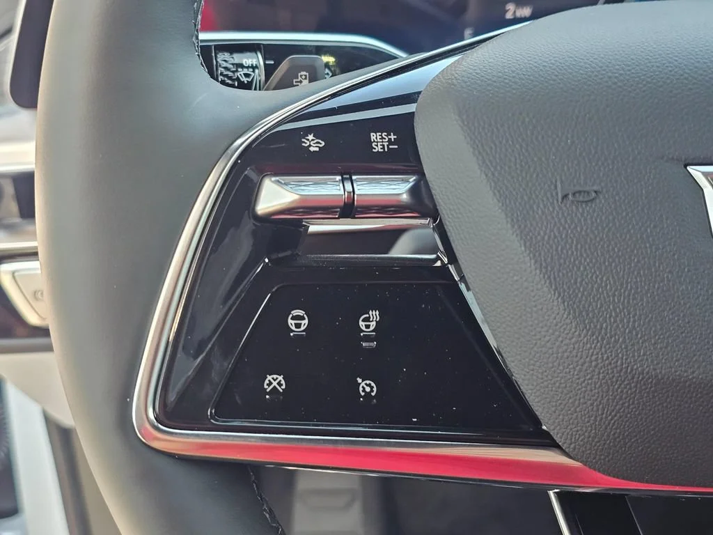 2026 Cadillac LYRIQ Luxury - Photo 26