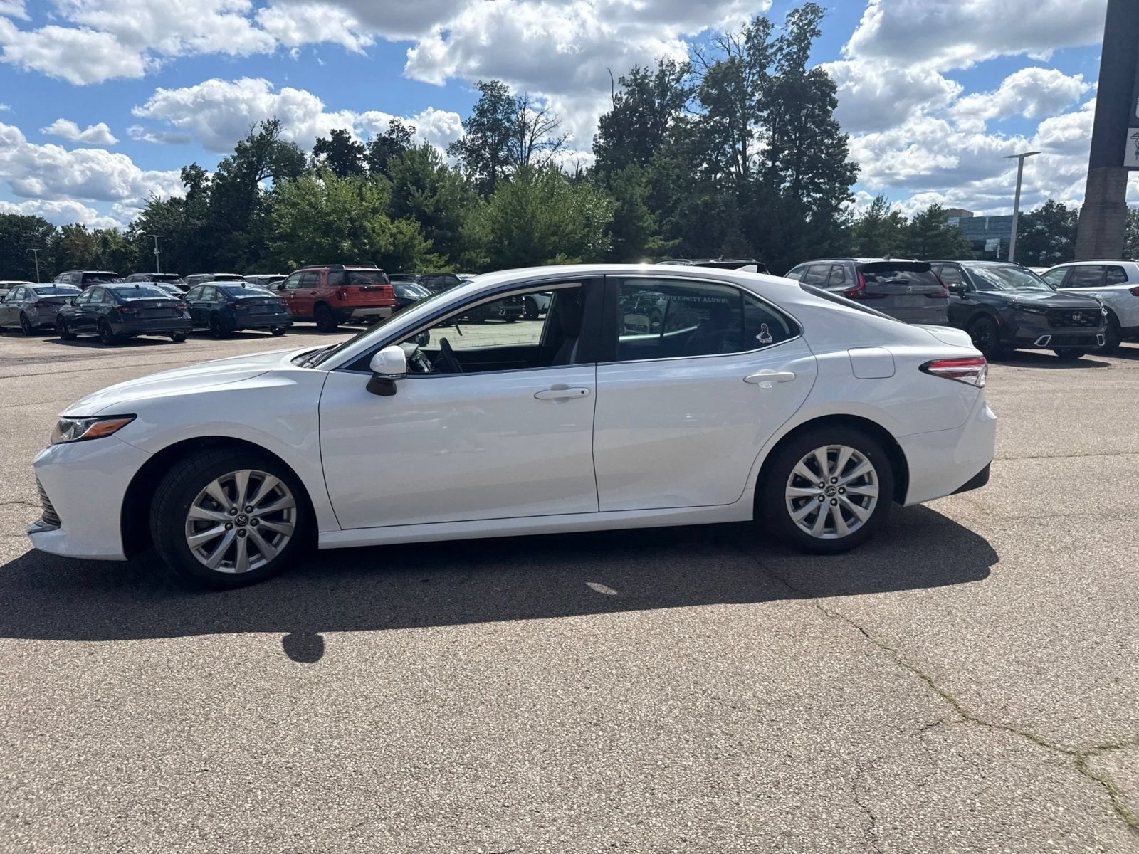 Used 2020 Super White Toyota LE image 8