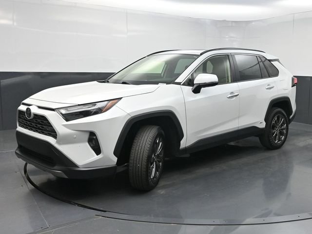 Used 2025 Beige Toyota Limited image 5