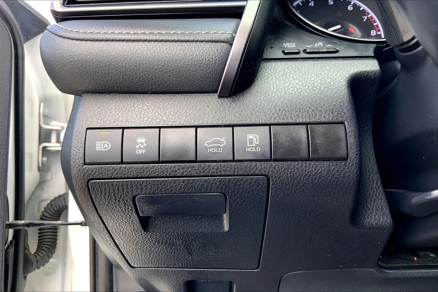 Used 2023 Ice Cap Toyota SE image 33