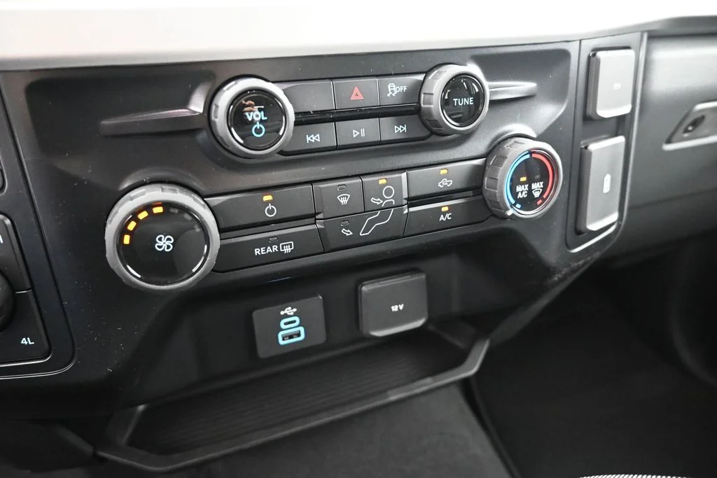 New 2026 Oxford White Ford XL image 15