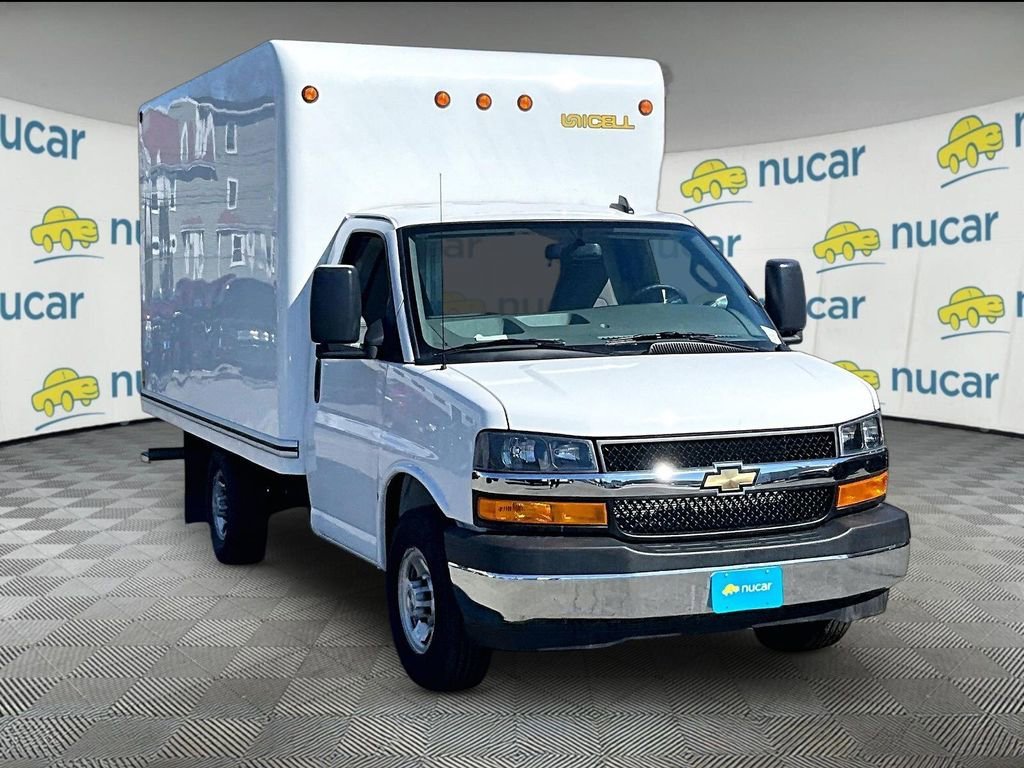 2025 Chevrolet Express Cutaway