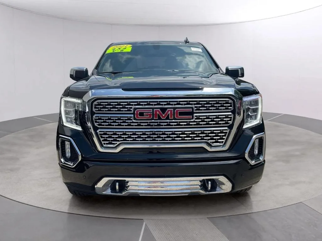 Used 2021 Onyx Black GMC Denali image 8