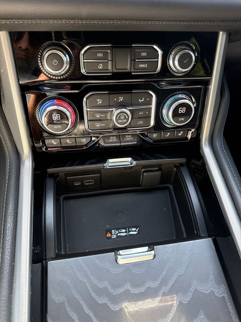 Used 2022 Black GMC Denali image 16