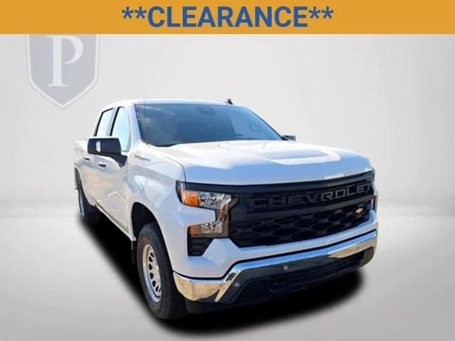 New 2026 Summit White Chevrolet WT image 14