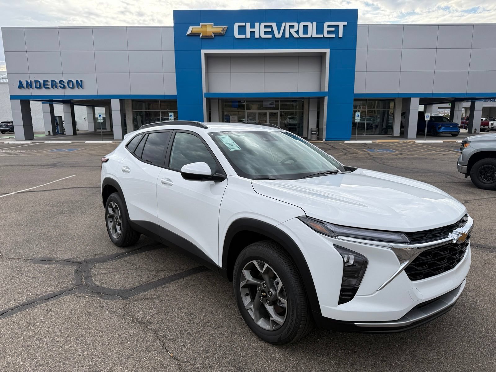 New 2026 Summit White Chevrolet LT image 3