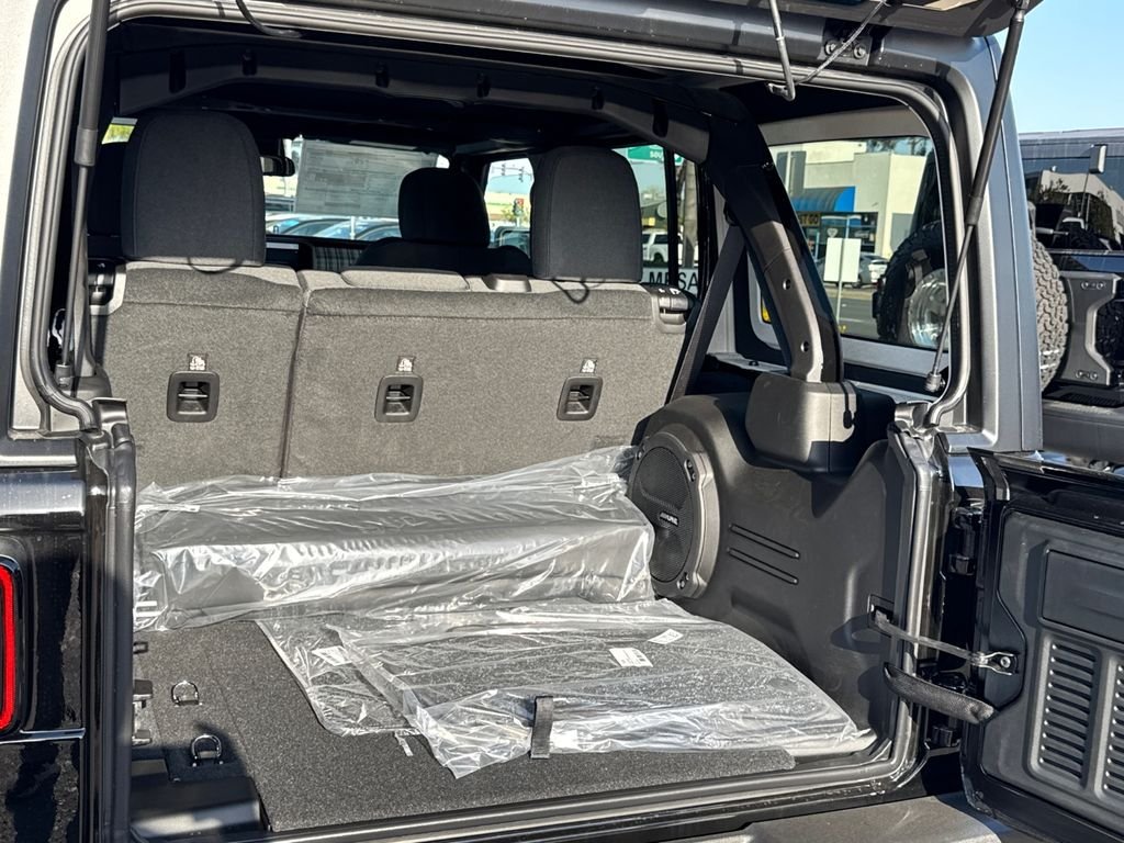 New 2026 Black Clearcoat Jeep 85th Anniversary Edition image 13