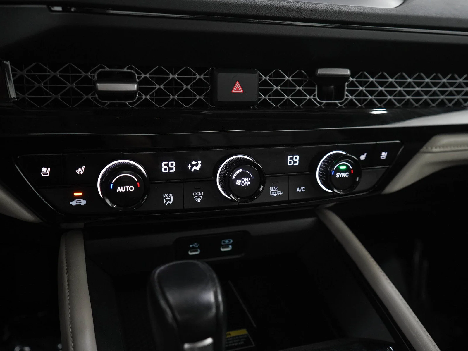 Used 2023 White Honda Touring image 21