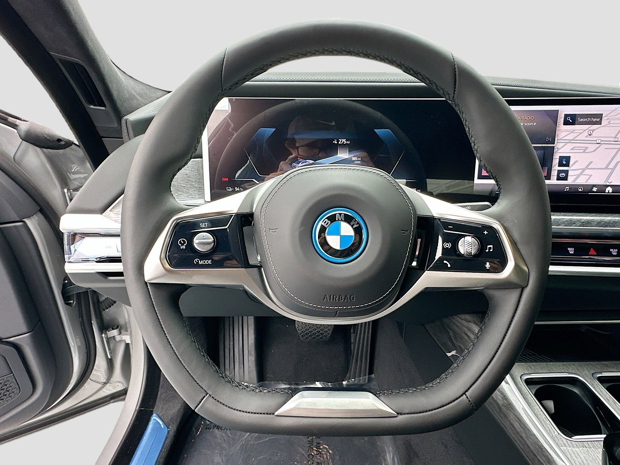 2025 BMW i7 50 - Photo 10