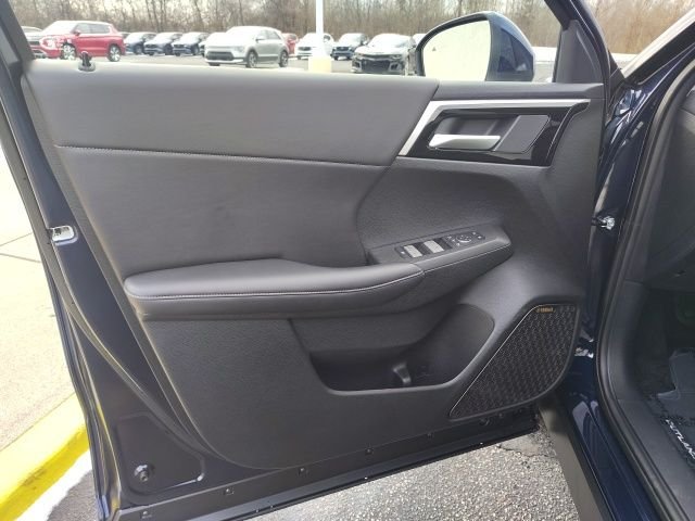 New 2026 Blue Mitsubishi SE image 11