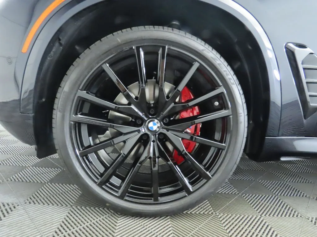 Used 2026 Black BMW xDrive40i image 31