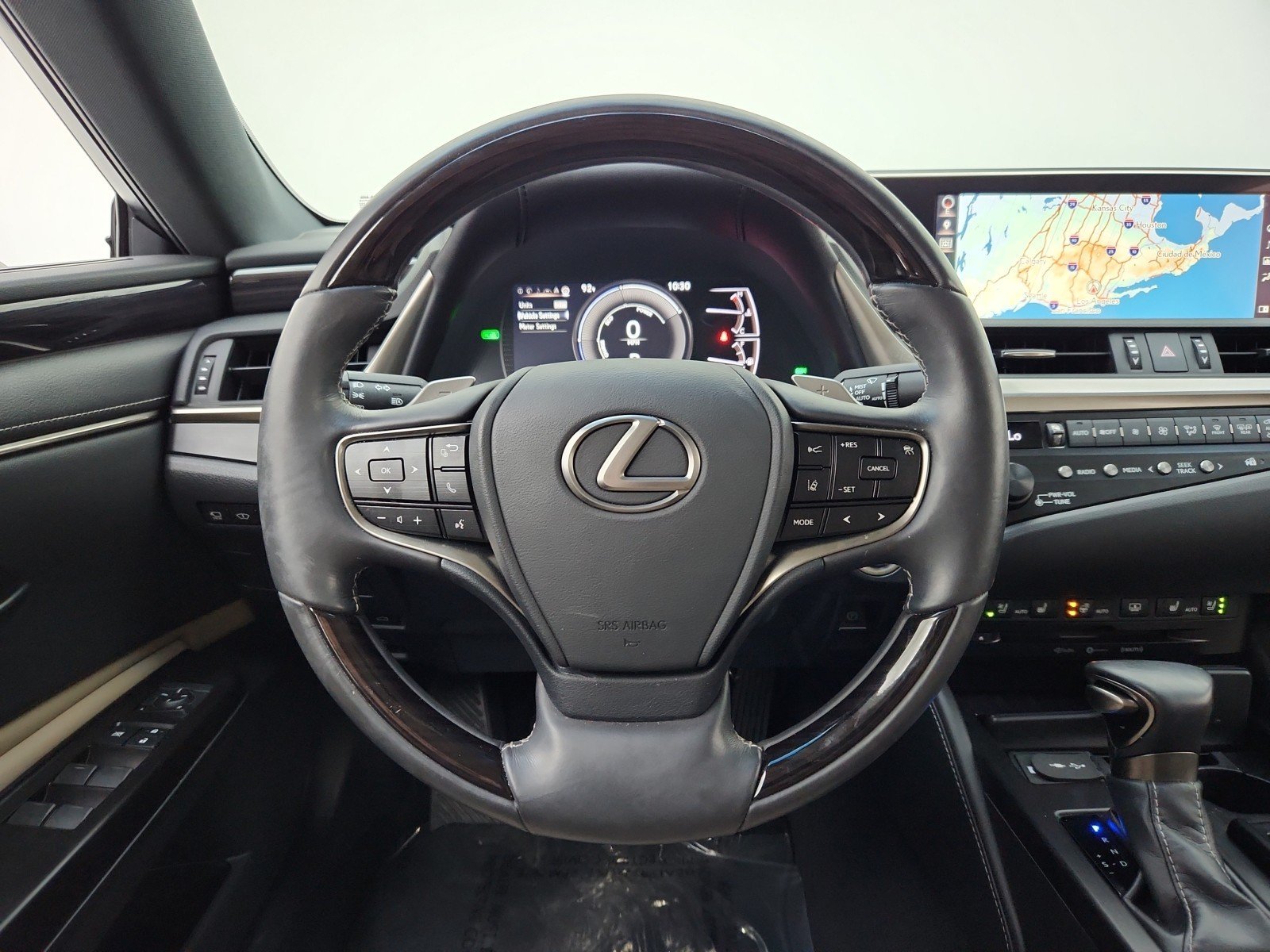 Used 2019 MOONBEAM BEIGE Lexus ES 300h Luxury image 23