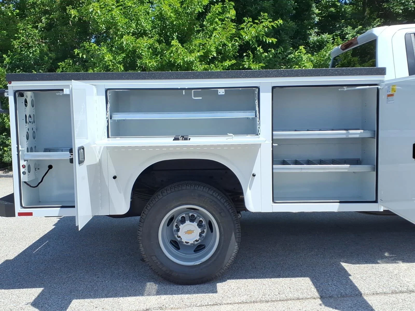 New 2026 Summit White Chevrolet Work Truck image 20