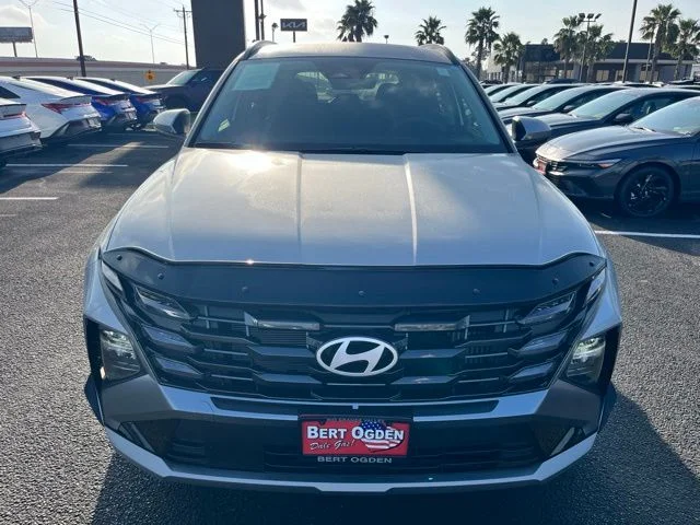 Used 2025 Silver Hyundai Blue image 2