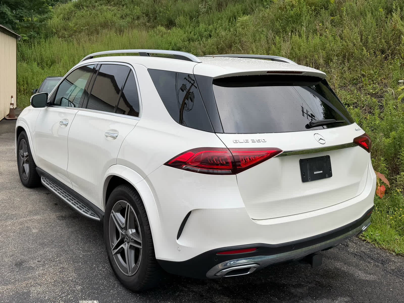 Used 2023 MANUFAKTUR Diamond White Metallic Mercedes-Benz GLE 350 image 5