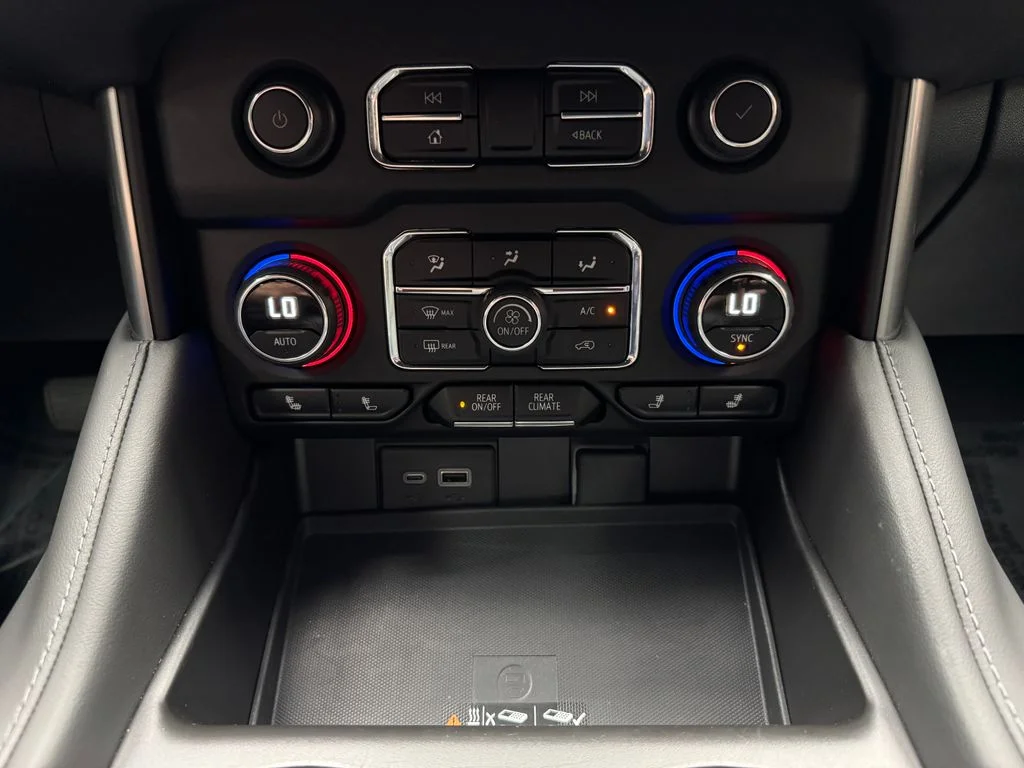 Used 2024 Black Chevrolet Z71 image 20