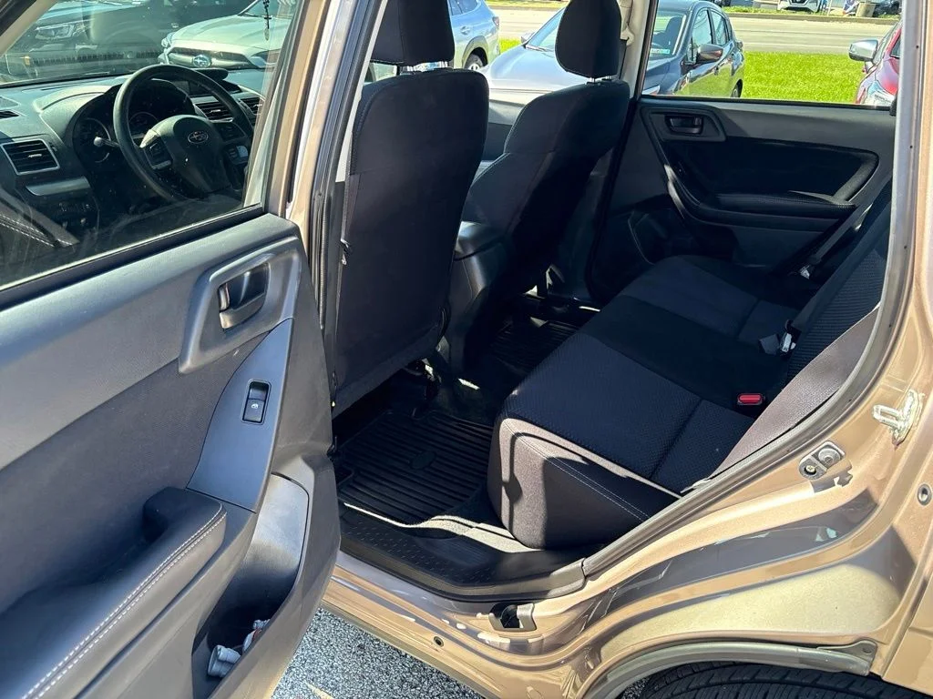 Used 2016 Brown Subaru 2.5i Premium image 29