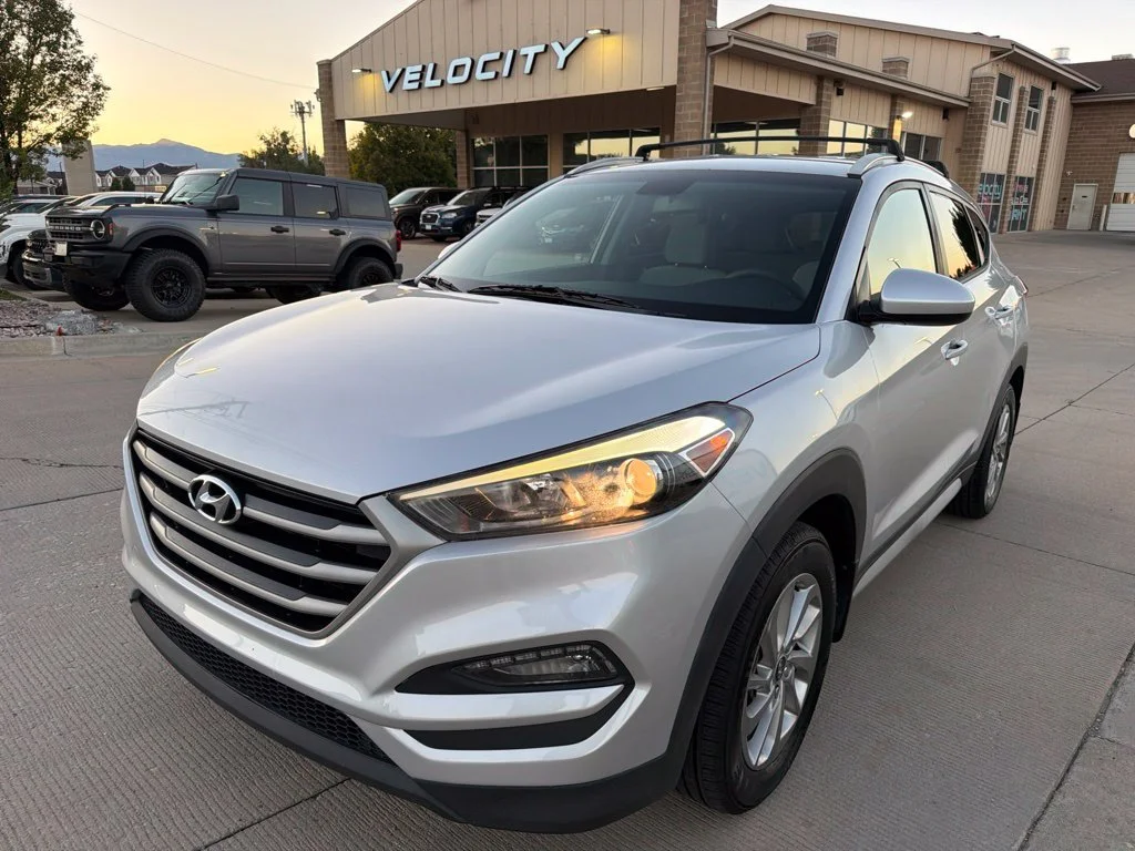 Used 2018 Silver Hyundai SEL image 6