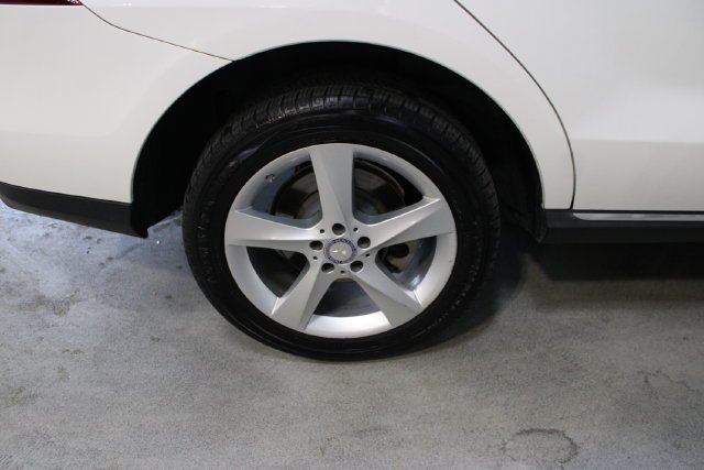 Used 2016 White Mercedes-Benz GLE 350 image 38