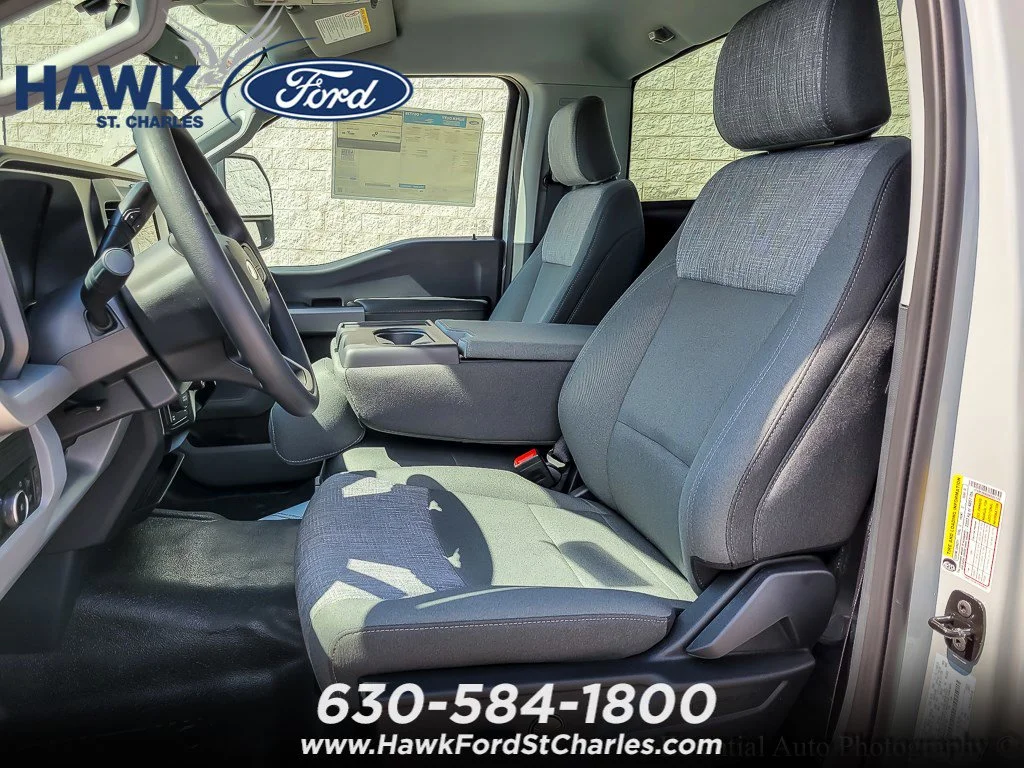New 2025 Avalanche Ford F-350® XLT image 7