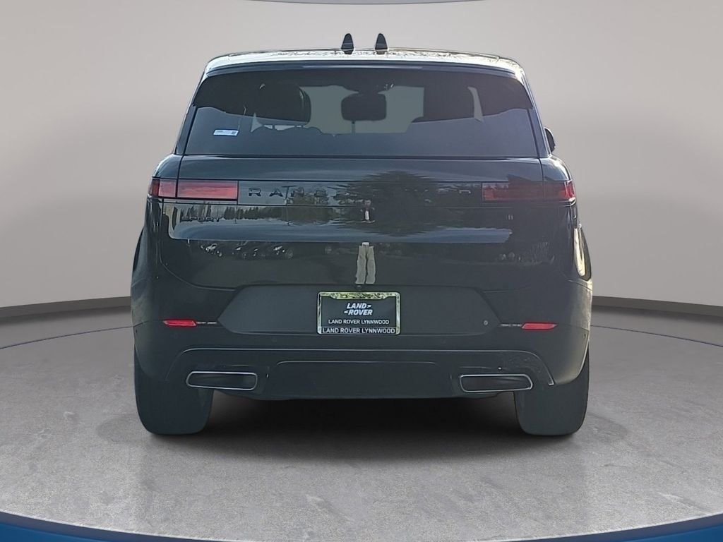 Certified Used 2025 Black Land Rover SE image 7