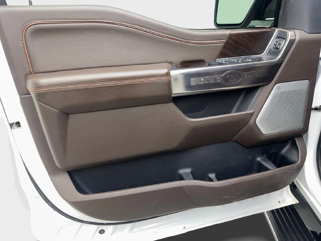 Used 2023  Ford King Ranch image 34