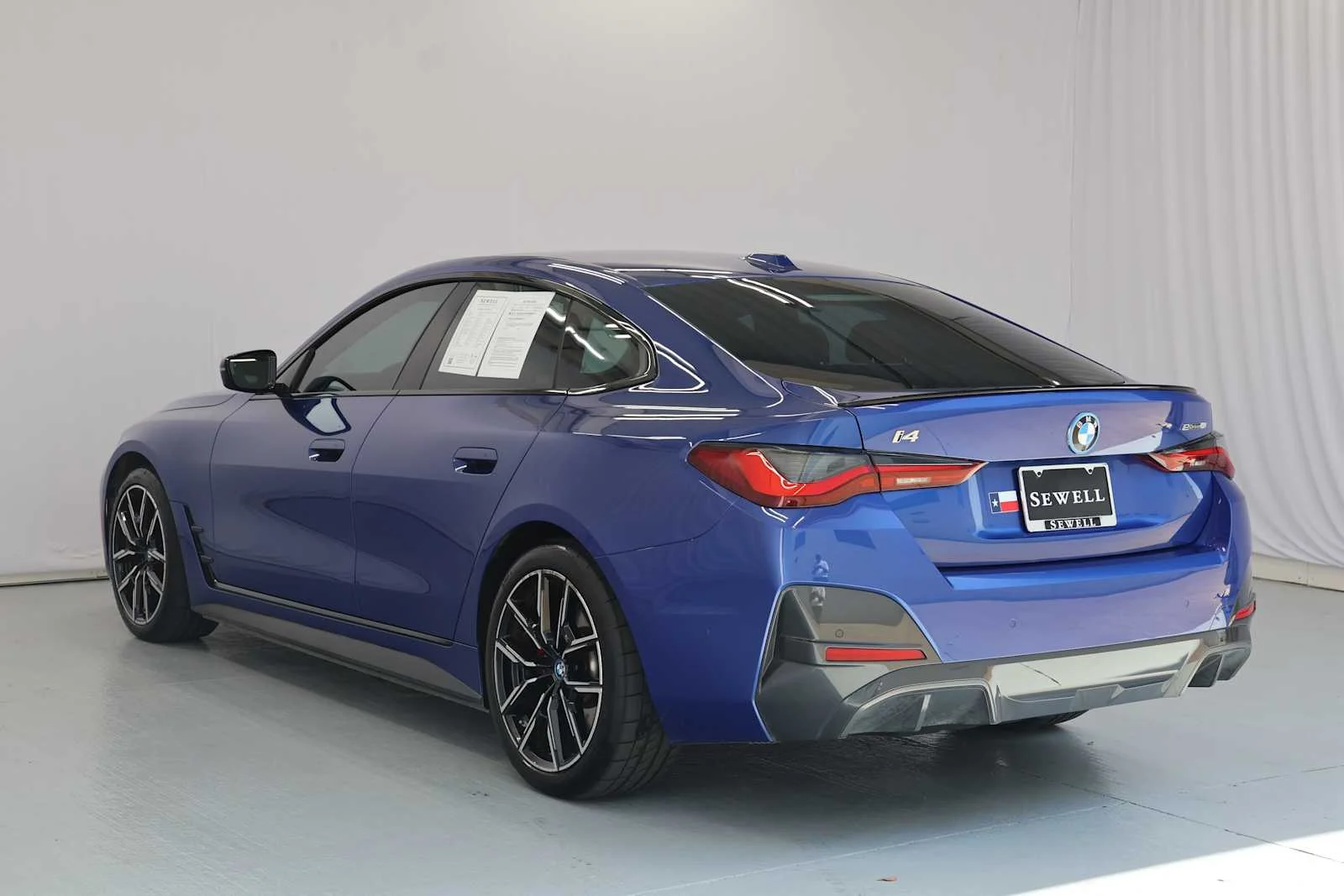 Used 2023 Portimao Blue Metallic BMW eDrive40 image 6