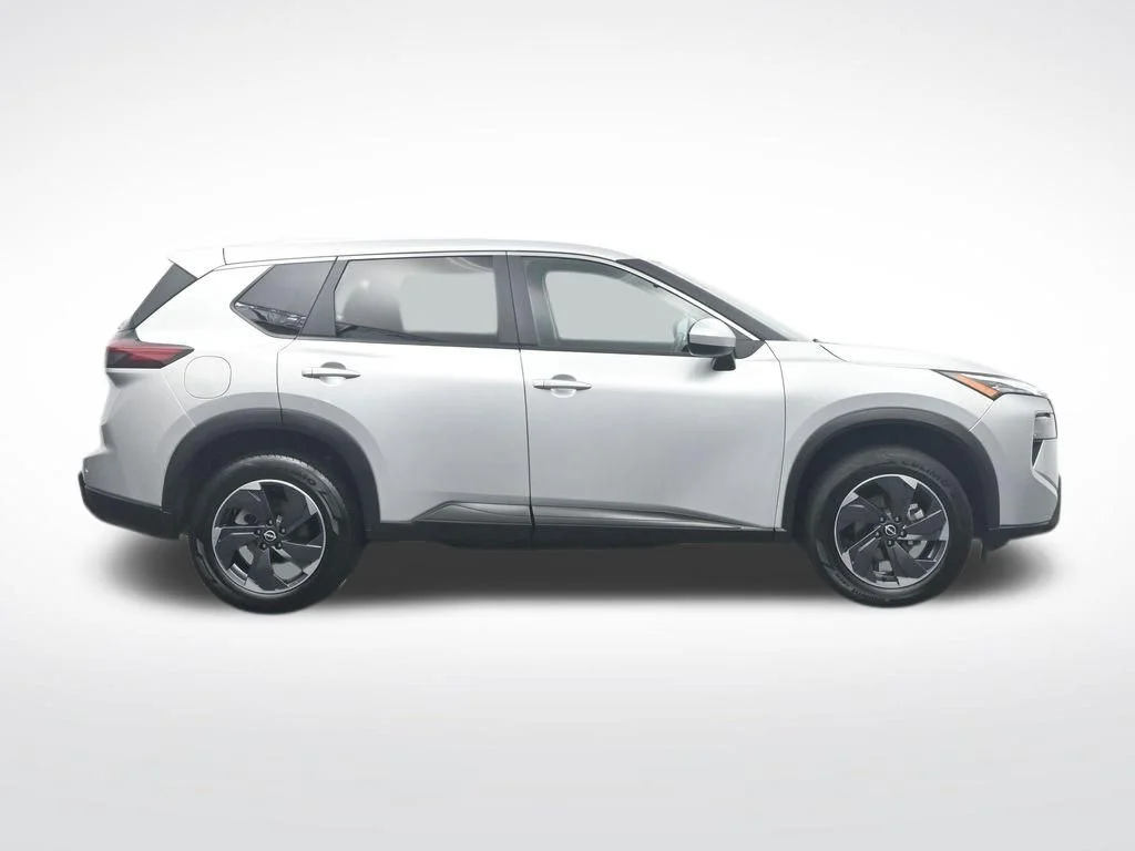 Certified Used 2025 Brilliant Silver Metallic Nissan SV image 4