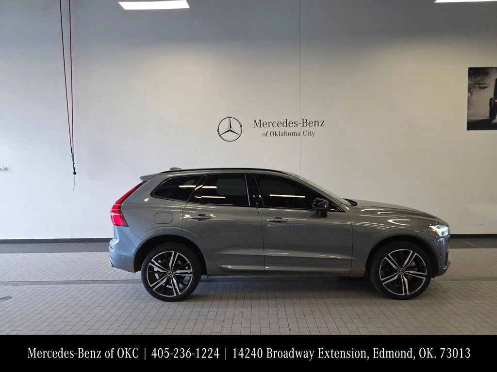 Used 2020 Gray Volvo T5 R-Design image 5